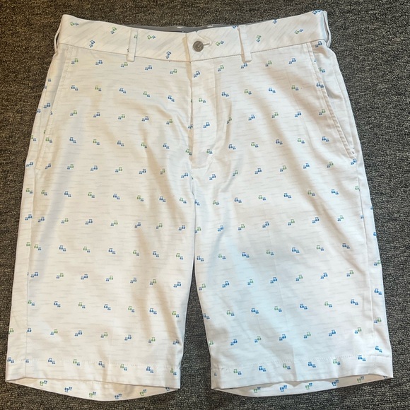 Walter Hagan shorts chino‎ Perfect 11 Wrinkle Resist Golf Carts White 10" inseam - Picture 1 of 13